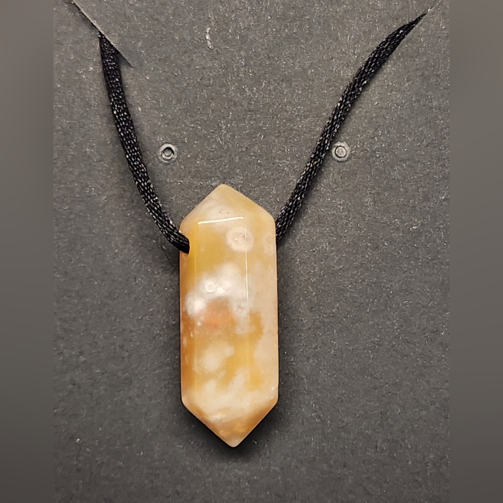 Amazing Flower Agate Point Necklace